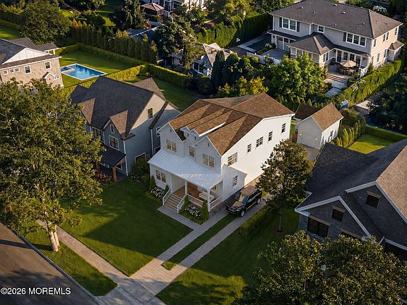 2nd image of 415 Essex Avenue