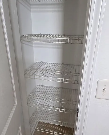 5905 Hollow Wood Ct — Photo 11