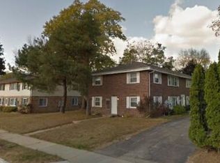 1408 E Sunset Dr APT D, Waukesha, WI 53189