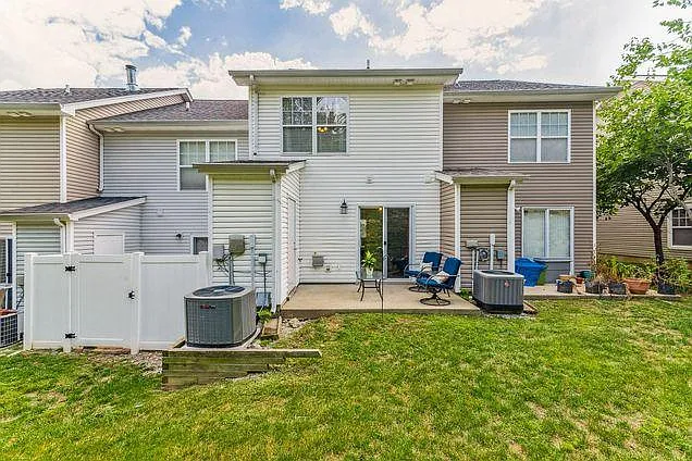 510 Shadow Glen Dr — Photo 21