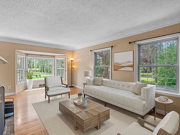 2nd image of 613 Labore Rd
