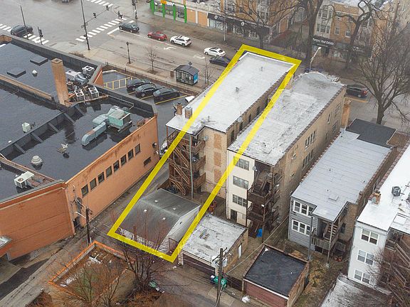 3rd image of 12 S Austin Blvd