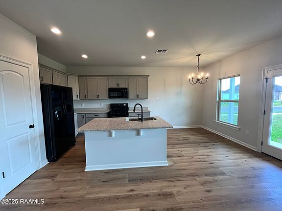 3rd image of 3403 Autumn Park Dr
