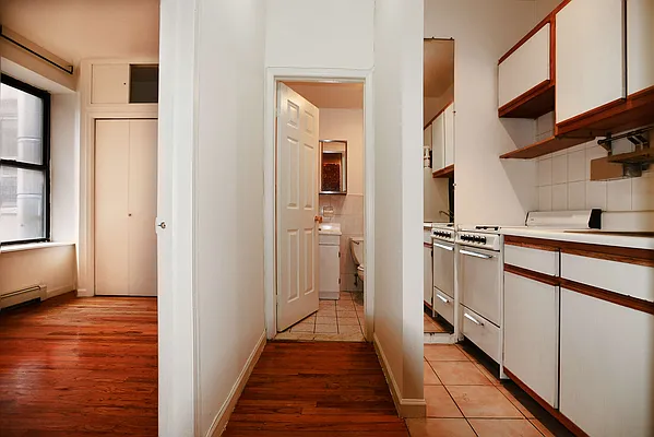 Rented by J Misrahi Realty Corp | media 17