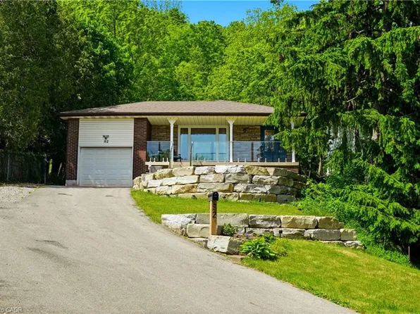 52 Parkside Ave, Hamilton, ON L9H 2S7