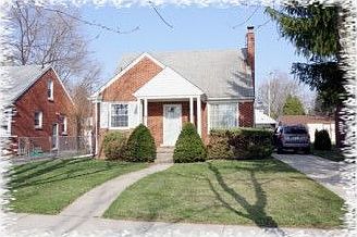 1st image of 85 Gateway Dr