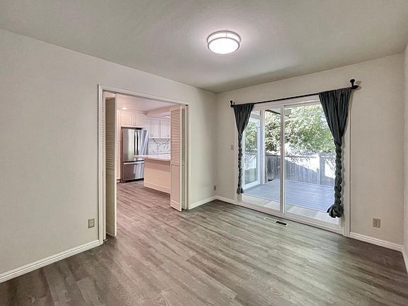 4th image of 2136 Wilmington Dr