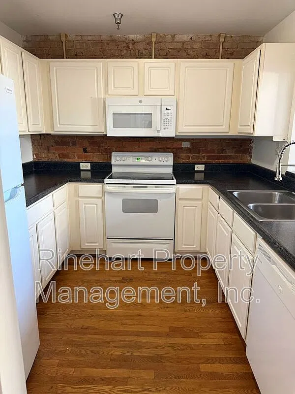 2 bed, 2.0 bath, $1,750 — Photo 3