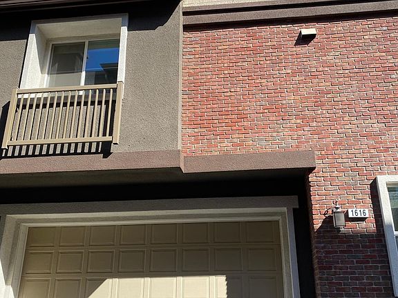 3rd image of 1616 Vendre Pl