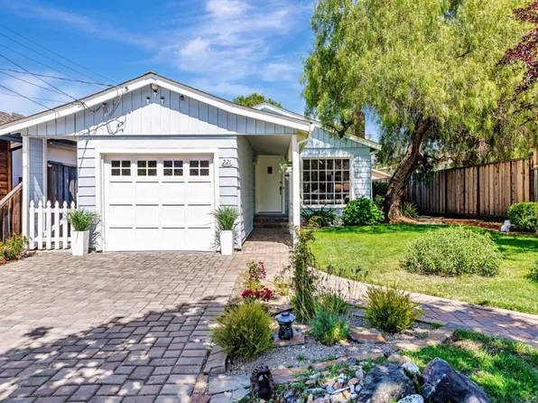 221 Hillview Ave, Redwood City, CA 94062