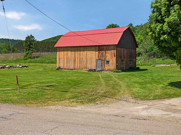 3rd image of 452 Kim Hill Rd