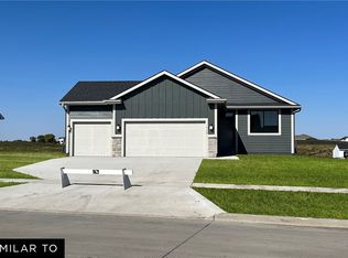 3034 6th Ave SW, Altoona, IA 50009