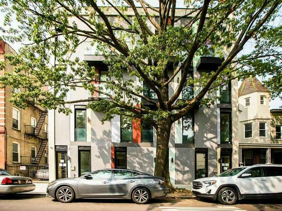 1st image of 227 Winthrop St #3