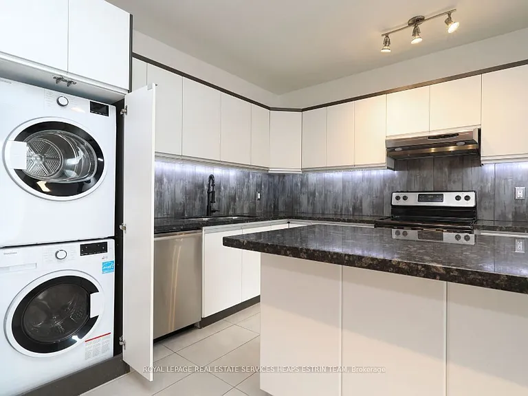 476 Euclid Ave #UPPER — Photo 15