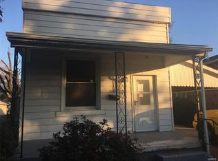 112 N 3rd St, Dupo, IL 62239