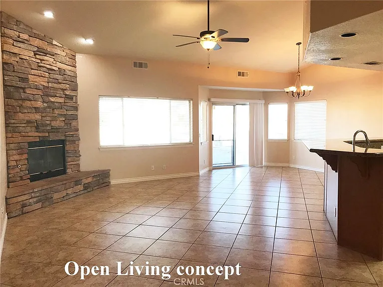 26438 Edgewater Ln — Photo 5