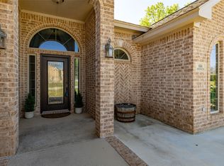 131 Lakeview Dr, Runaway Bay, TX 76426