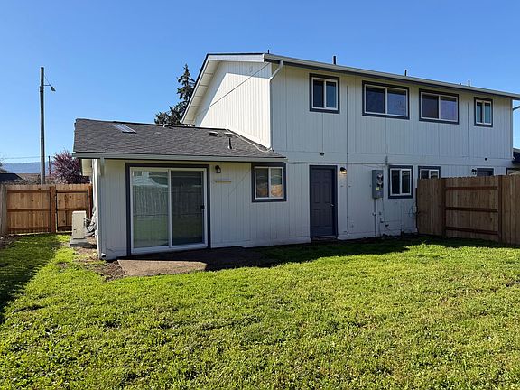 3rd image of 4116 Bluebelle Way