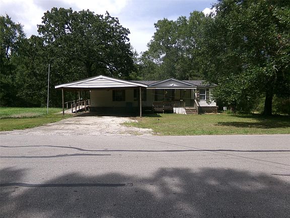 3rd image of 121 Lake Rd