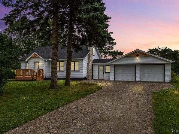 3663 Bird Rd, Clarkston, MI 48348