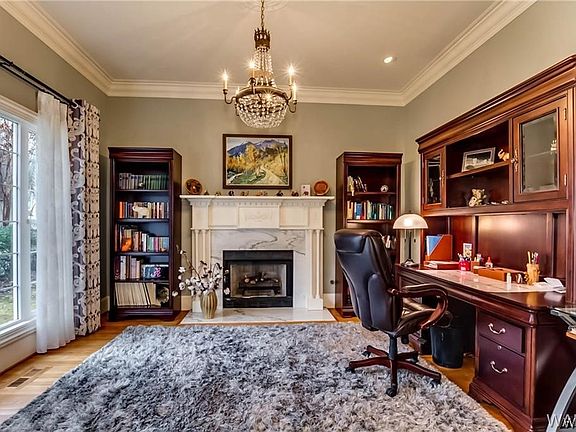 4th image of 3001 Nimitz Cir NE
