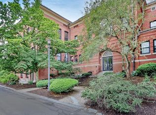 1 School St APT 105, Arlington, MA 02476