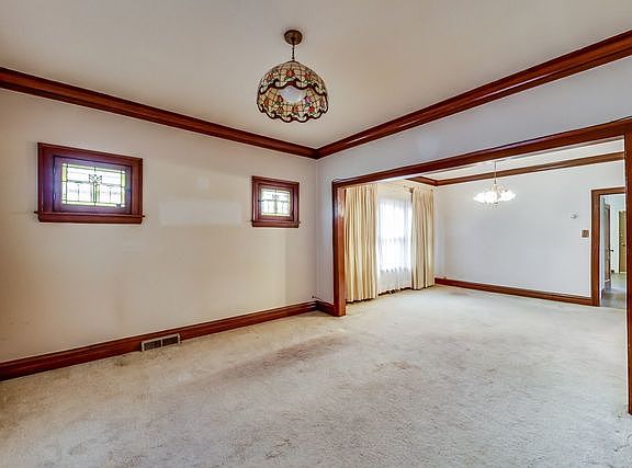 5th image of 1822 S 17th Ave