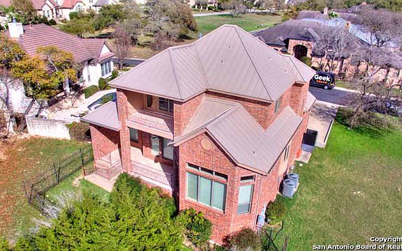 2nd image of 141 Westcourt Ln