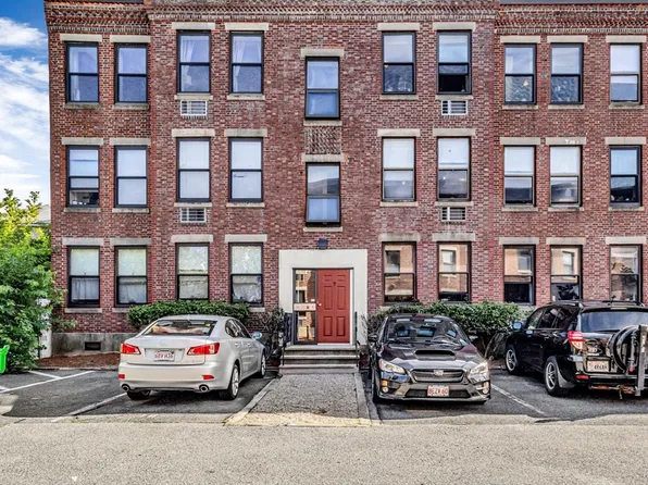 7 Cypress Rd APT 706, Brighton, MA 02135