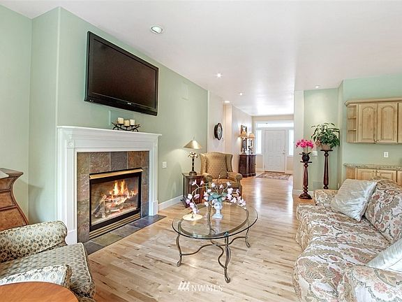5th image of 6529 Turnberry Lane SE
