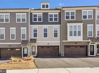 1697 Beech Leaf St, Dumfries, VA 22026