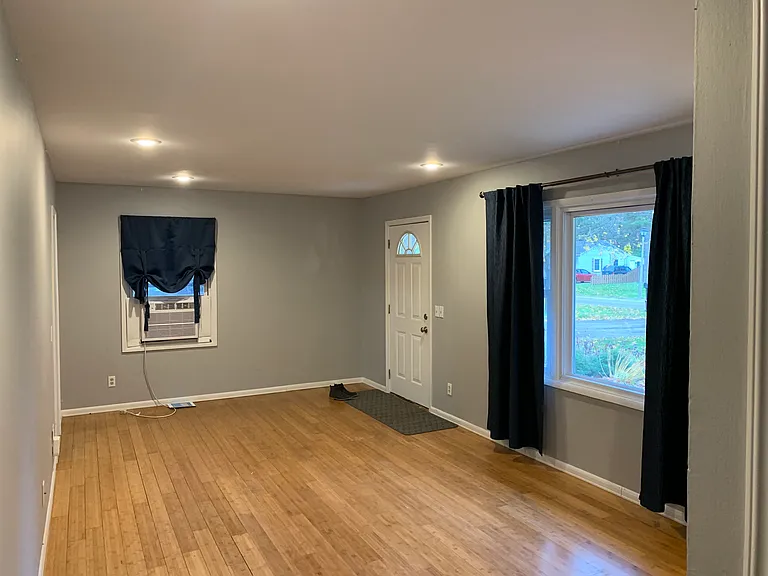 1541 Ann St — Photo 10