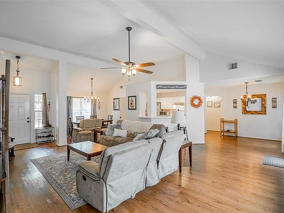 5th image of 3755 Piney Bough Dr