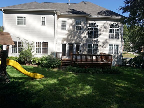 4th image of 1727 Sanridge Wind Ln
