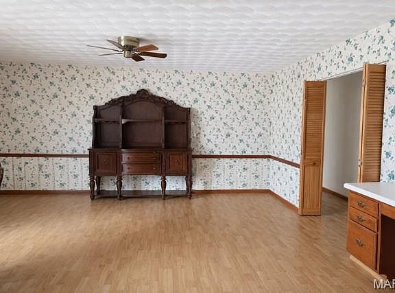 5th image of 5426 E Dix Irvington Rd