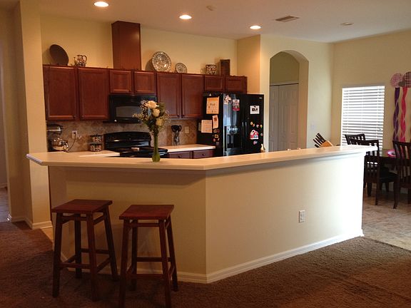 Kitchen with breakfast bar
