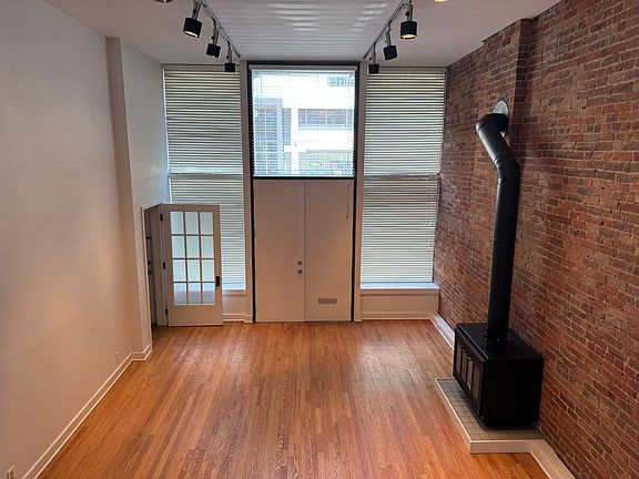 2nd image of 1760-62 Blake St