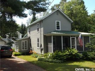 18 2nd St, Oswegatchie, NY 13670