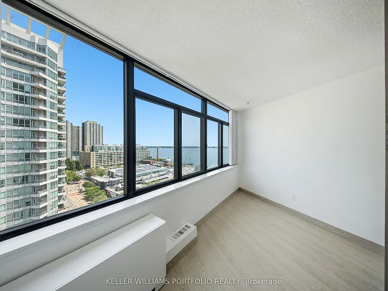 250 Queens Quay W #1608 — Photo 3