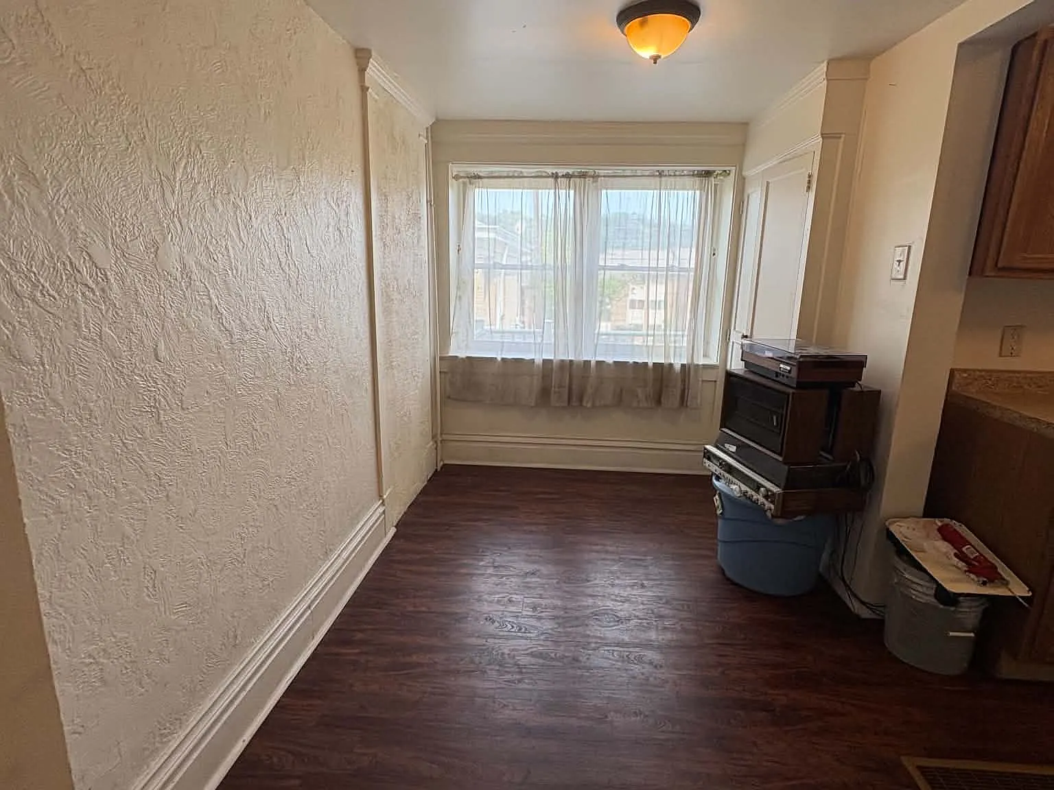 1 bed, 1500 sqft, $750 — Photo 3