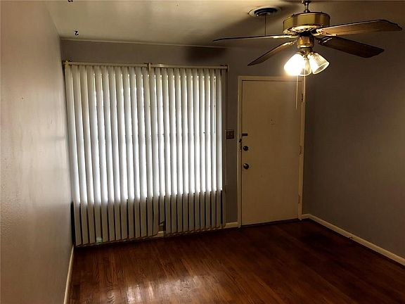 2nd image of 334 La Salle Dr