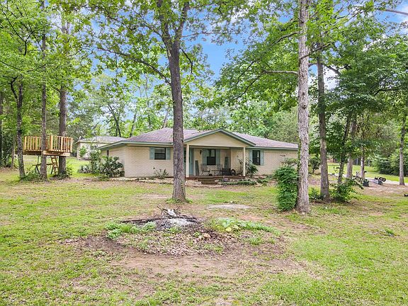 3rd image of 292 Oak Forest Ln