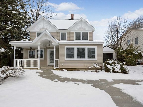 4th image of 14 Farm Ln