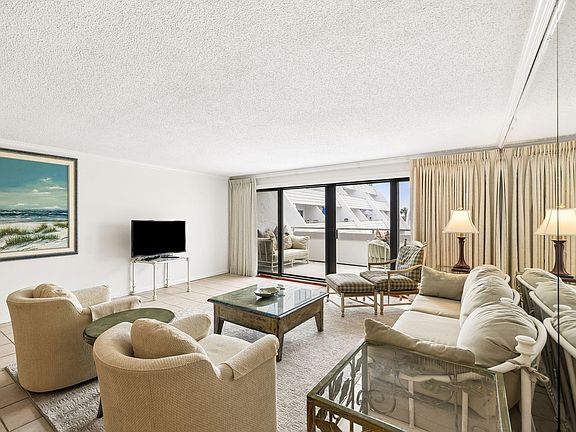 4th image of 520 Gulf Shore Dr Unit 317