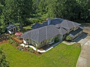 811 7th Ln, Fox Island, WA 98333