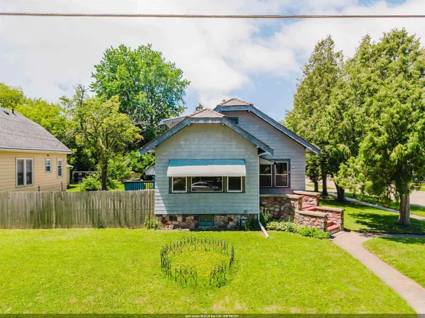 841 Mount Vernon St, Oshkosh, WI 54901