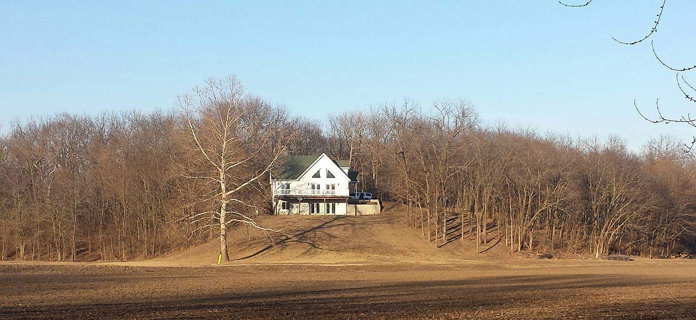 8493 N Wildlife Rd, Hopedale, IL 61747 Zillow