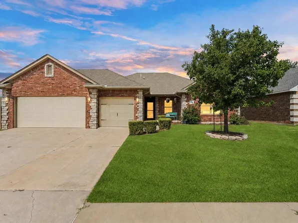 709 Blue Ridge Rd, Moore, OK 73160
