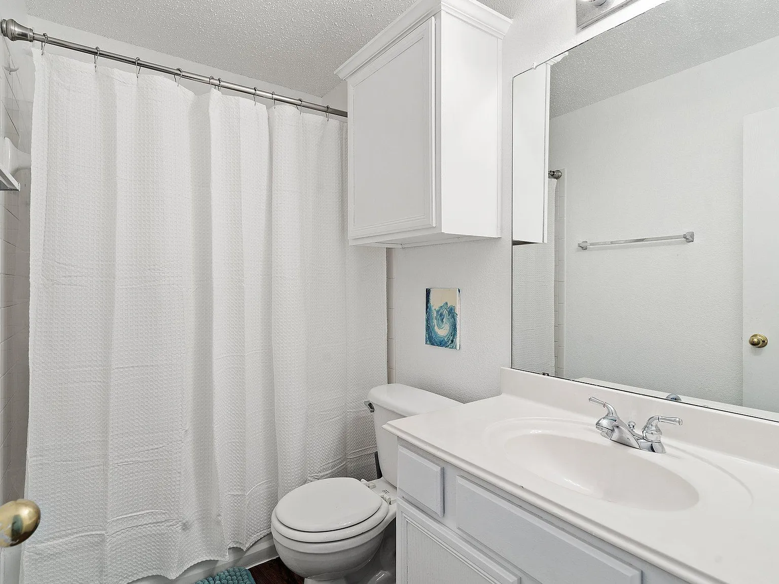 4 bed, 2.5 bath, 2002 sqft, $754 — Photo 4