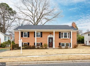 517 Williamsburg Ln, Odenton, MD 21113